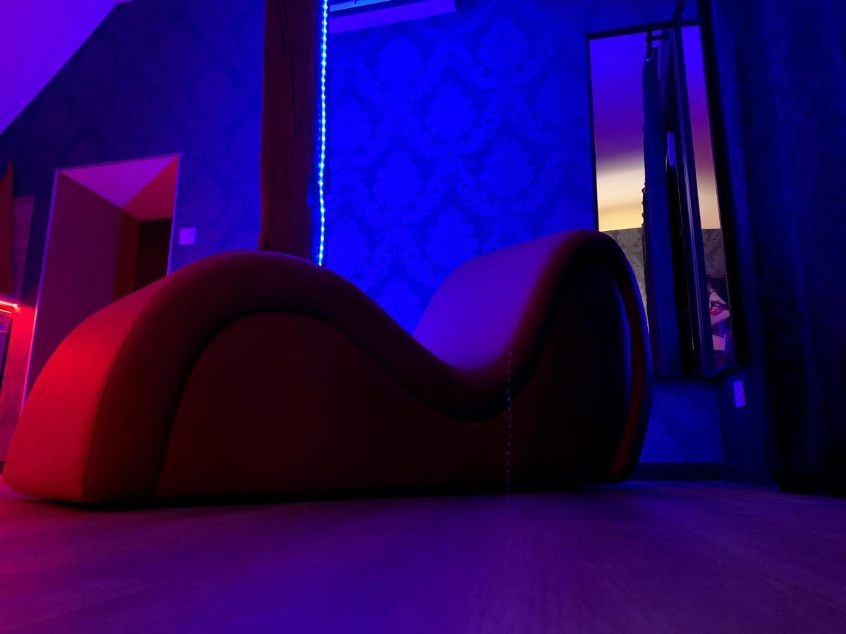 Love Room Avec Jacuzzi Prive Bonnetable Ngoại thất bức ảnh